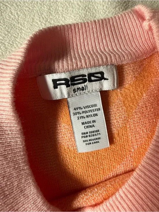 RSQ Pink & Orange Wavy Checker Knit Tee - Picture 4 of 4